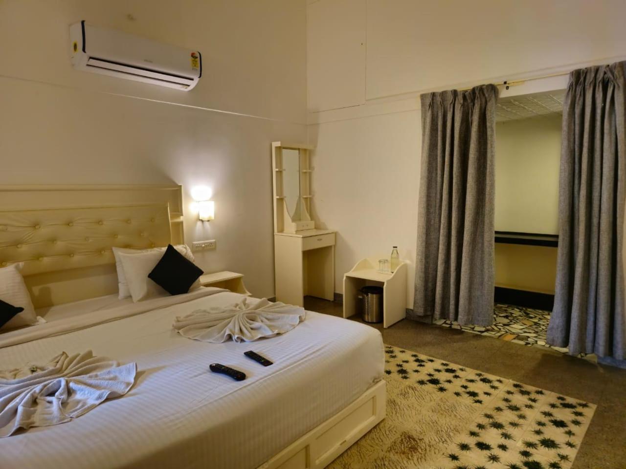 Olive Periyar Apartment Thekkady Ngoại thất bức ảnh
