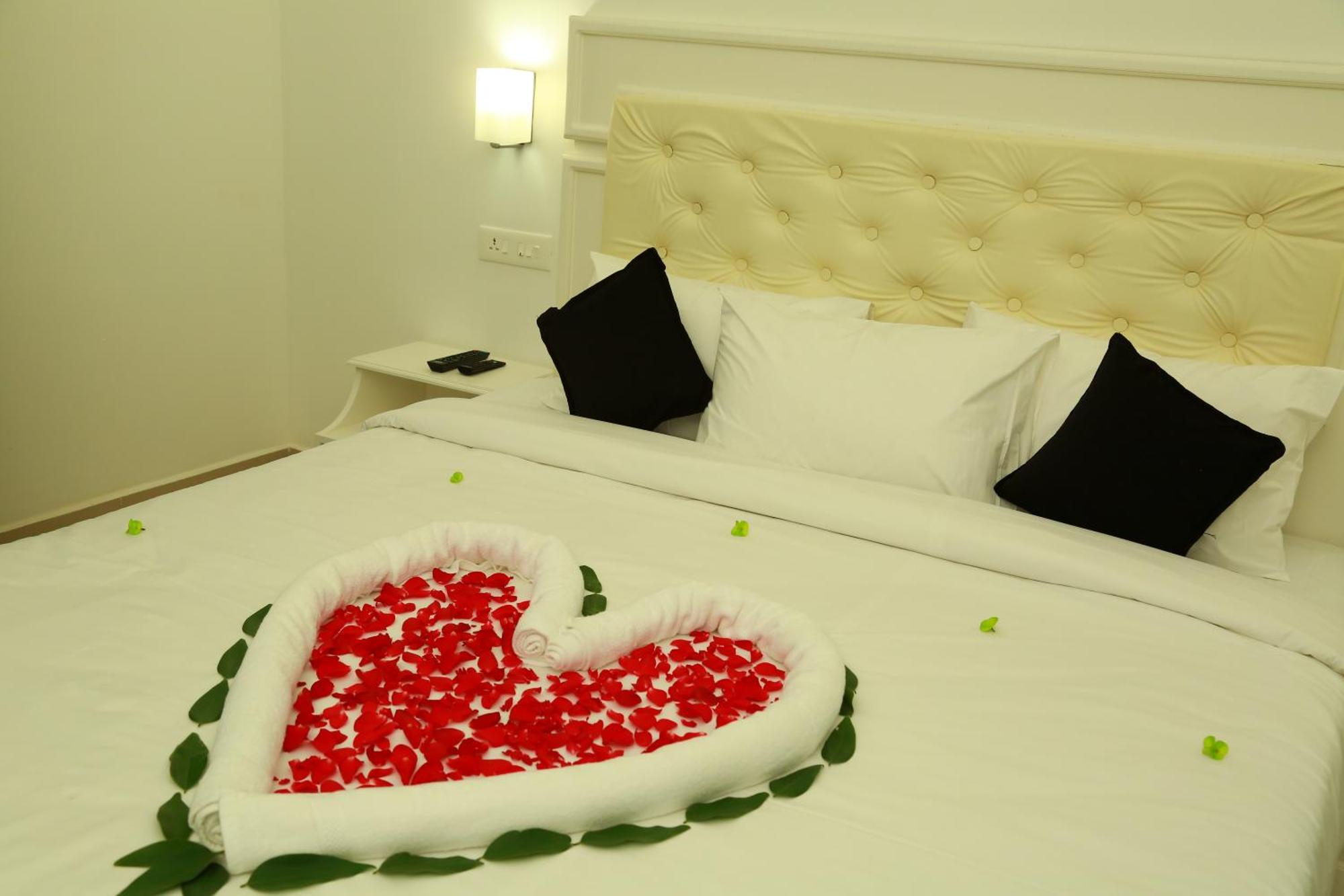 Olive Periyar Apartment Thekkady Ngoại thất bức ảnh